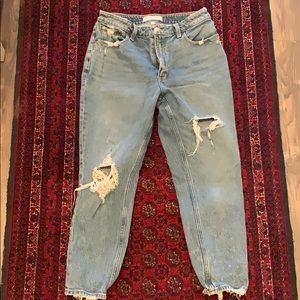 Abercrombie & Fitch High Rise Mom Jean
